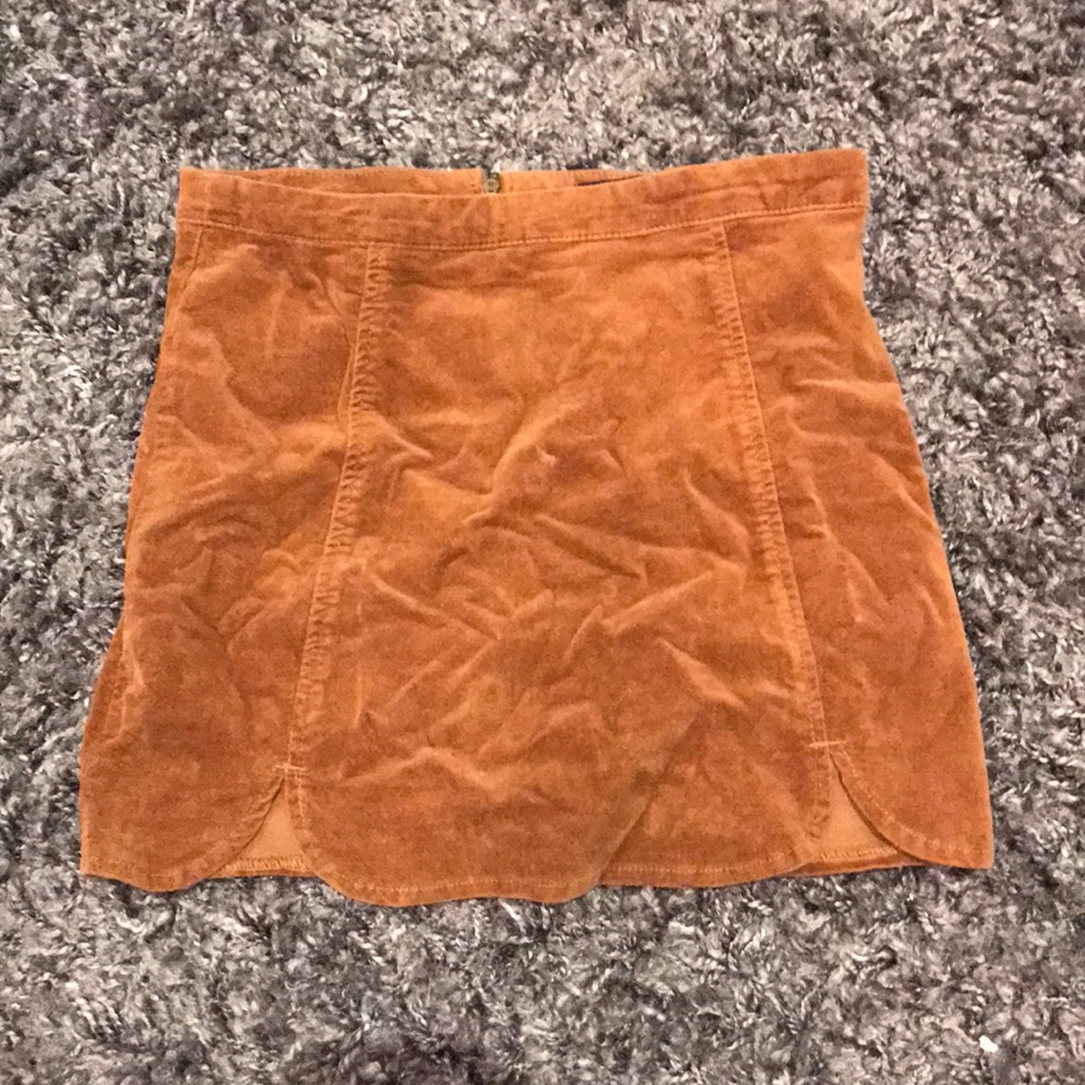 BRANDY MELVILLE SUEDE MINI SKIRT
